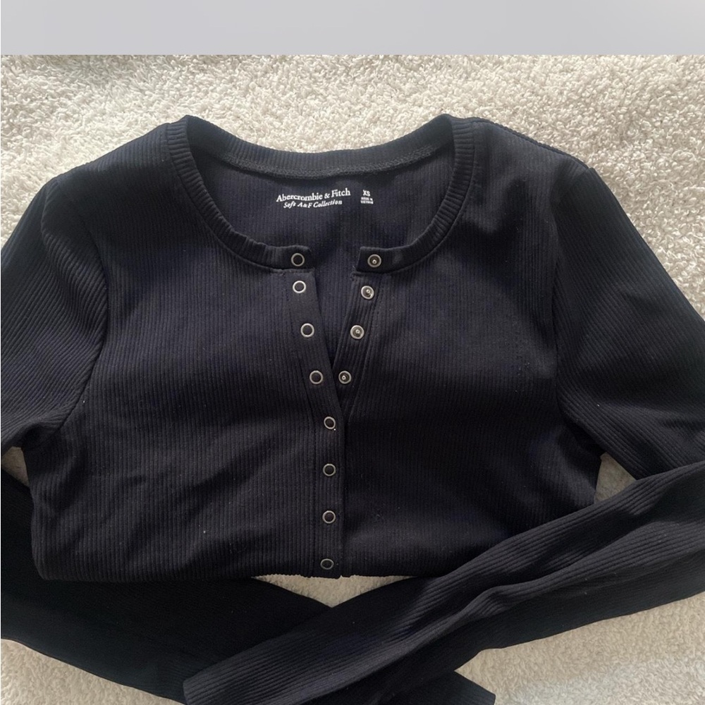 Abercrombie & Fitch Black Buttoned Ribbed Top